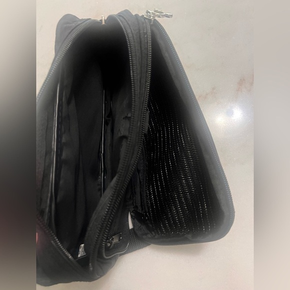 Mickey Mouse Black Belt Bag Fanny Pack With Mouse Silver Tone Zipper Pulls - Picture 7 of 10